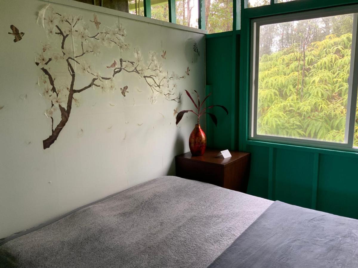 Simple Rustic Studio Deluxe Bed In Tropical Fruits Garden Hotel Mountain View Bagian luar foto