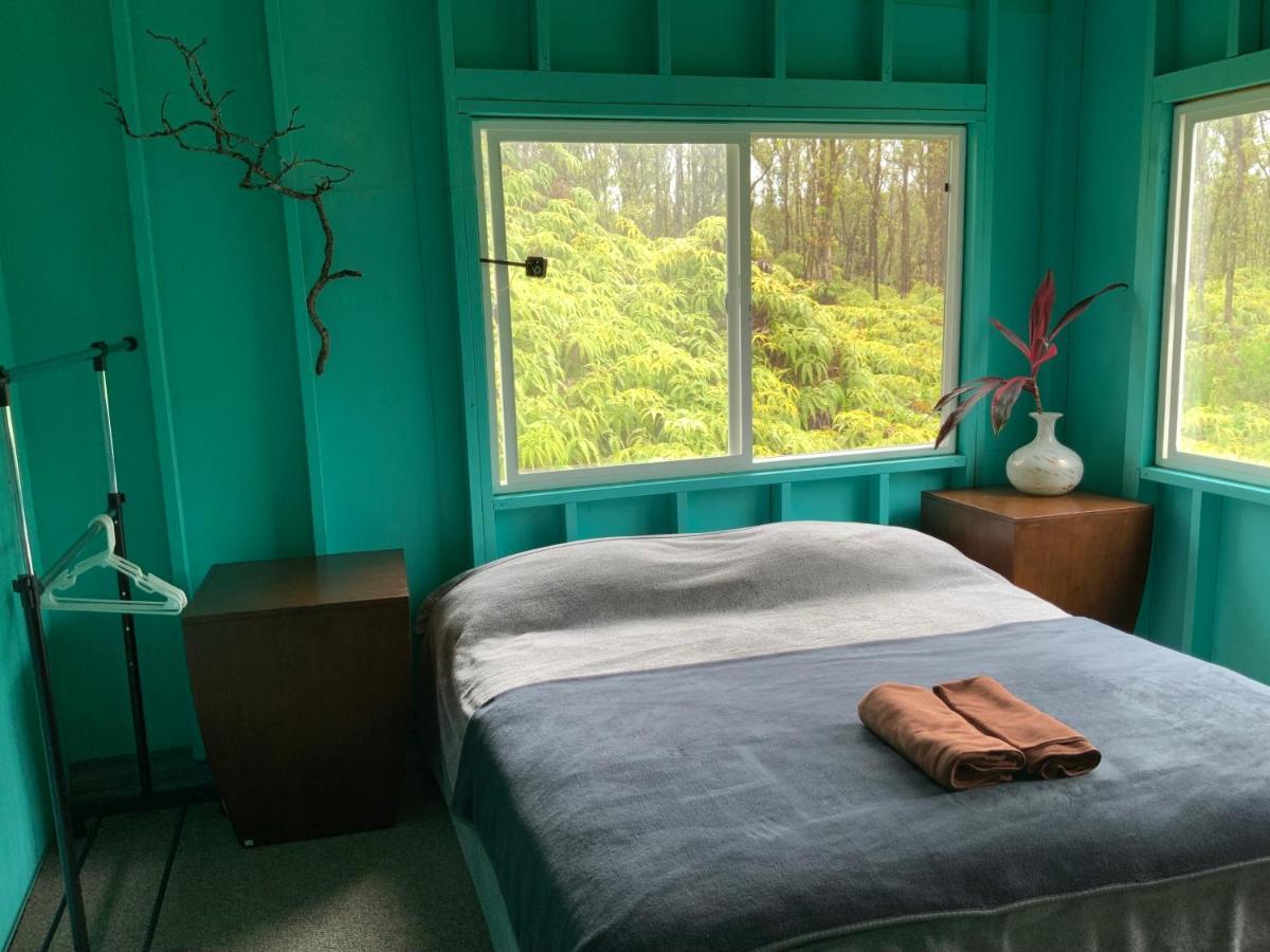Simple Rustic Studio Deluxe Bed In Tropical Fruits Garden Hotel Mountain View Bagian luar foto
