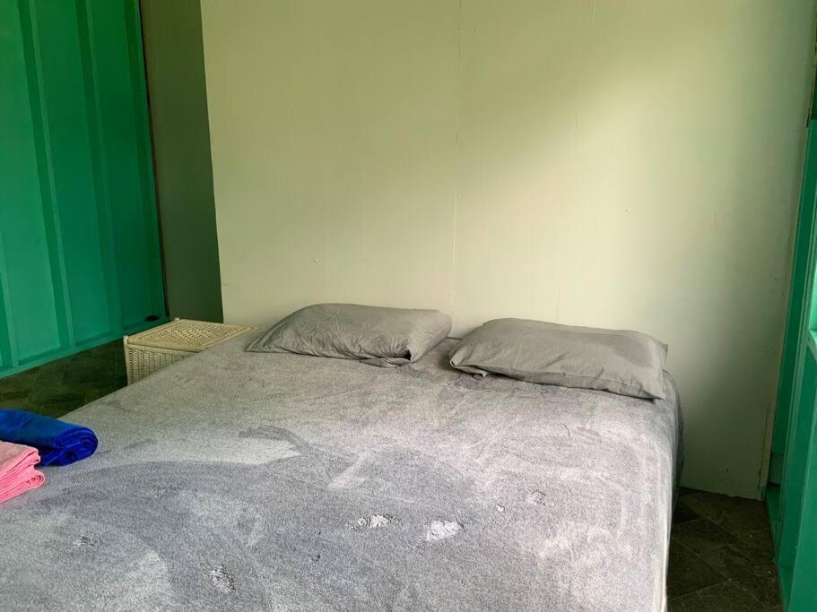 Simple Rustic Studio Deluxe Bed In Tropical Fruits Garden Hotel Mountain View Bagian luar foto